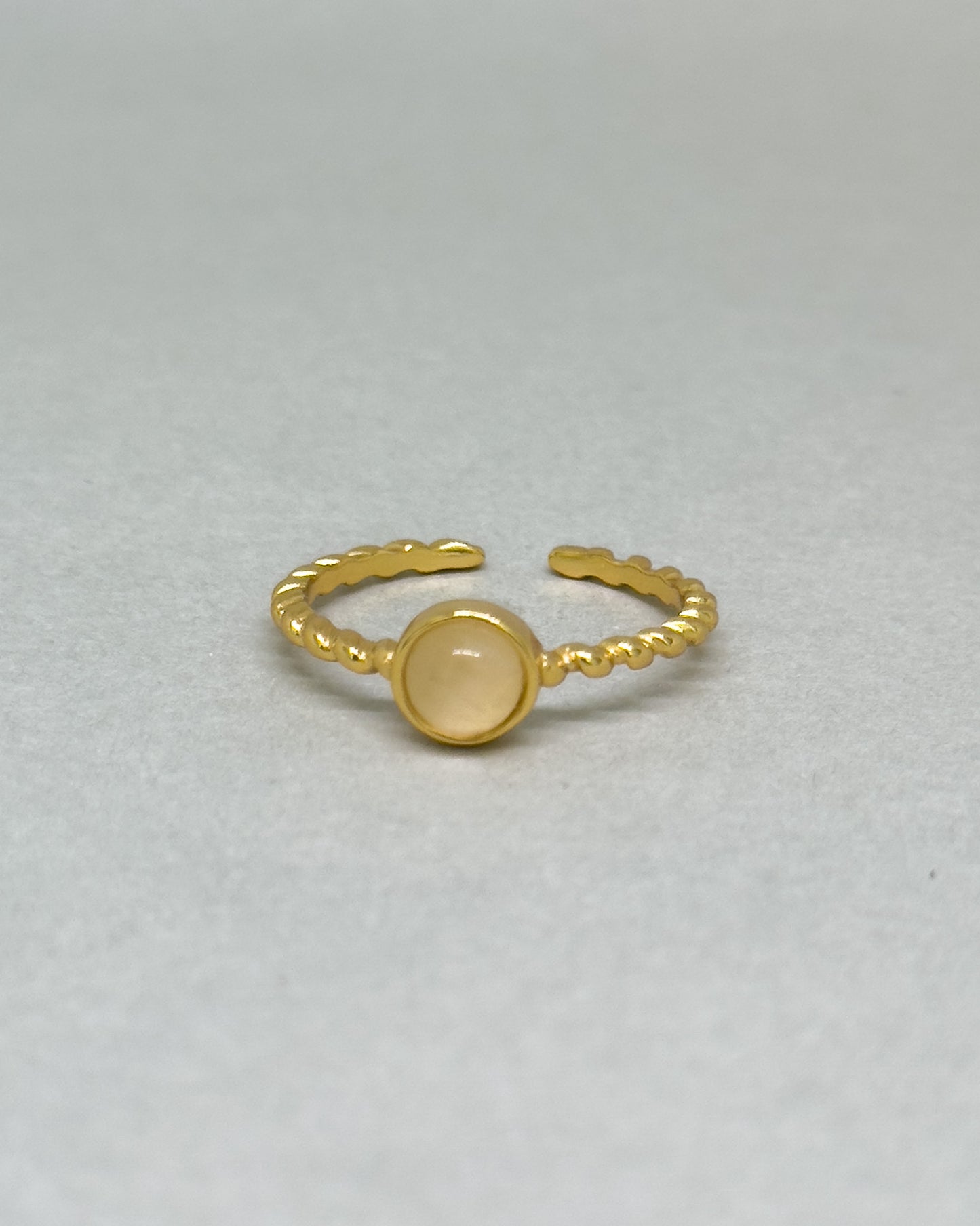 Champagne 18K Gold Cat Eye Ring