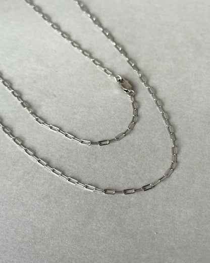 Clipt small link chain necklace