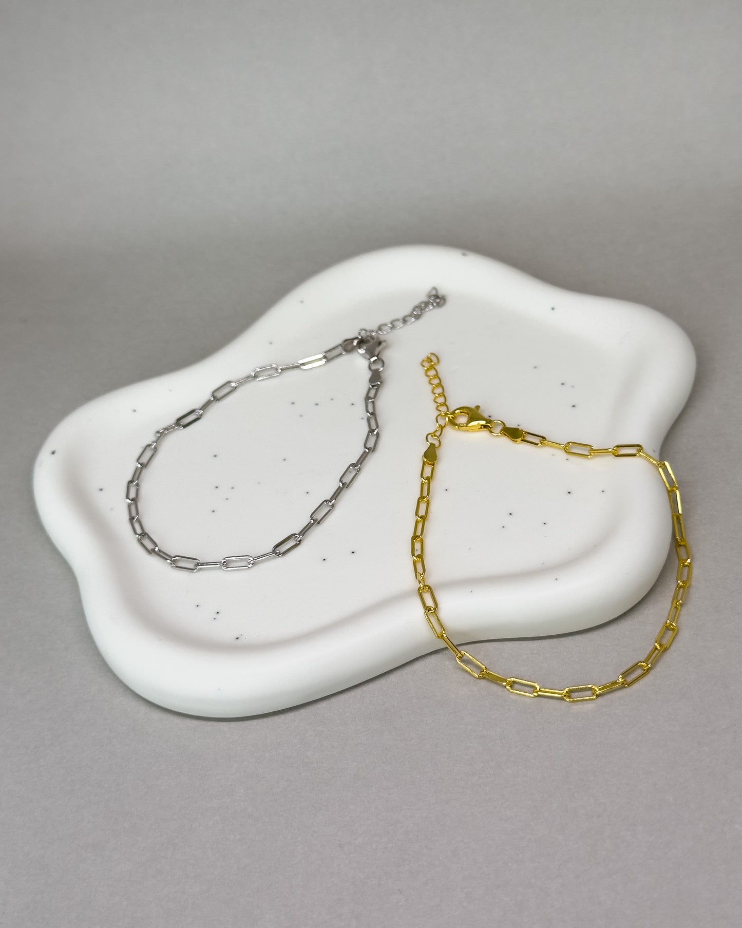 Clipt small link chain bracelet