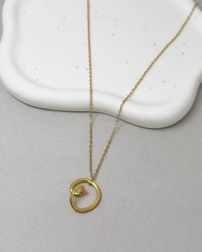 Tulip Twisted Everyday Necklace