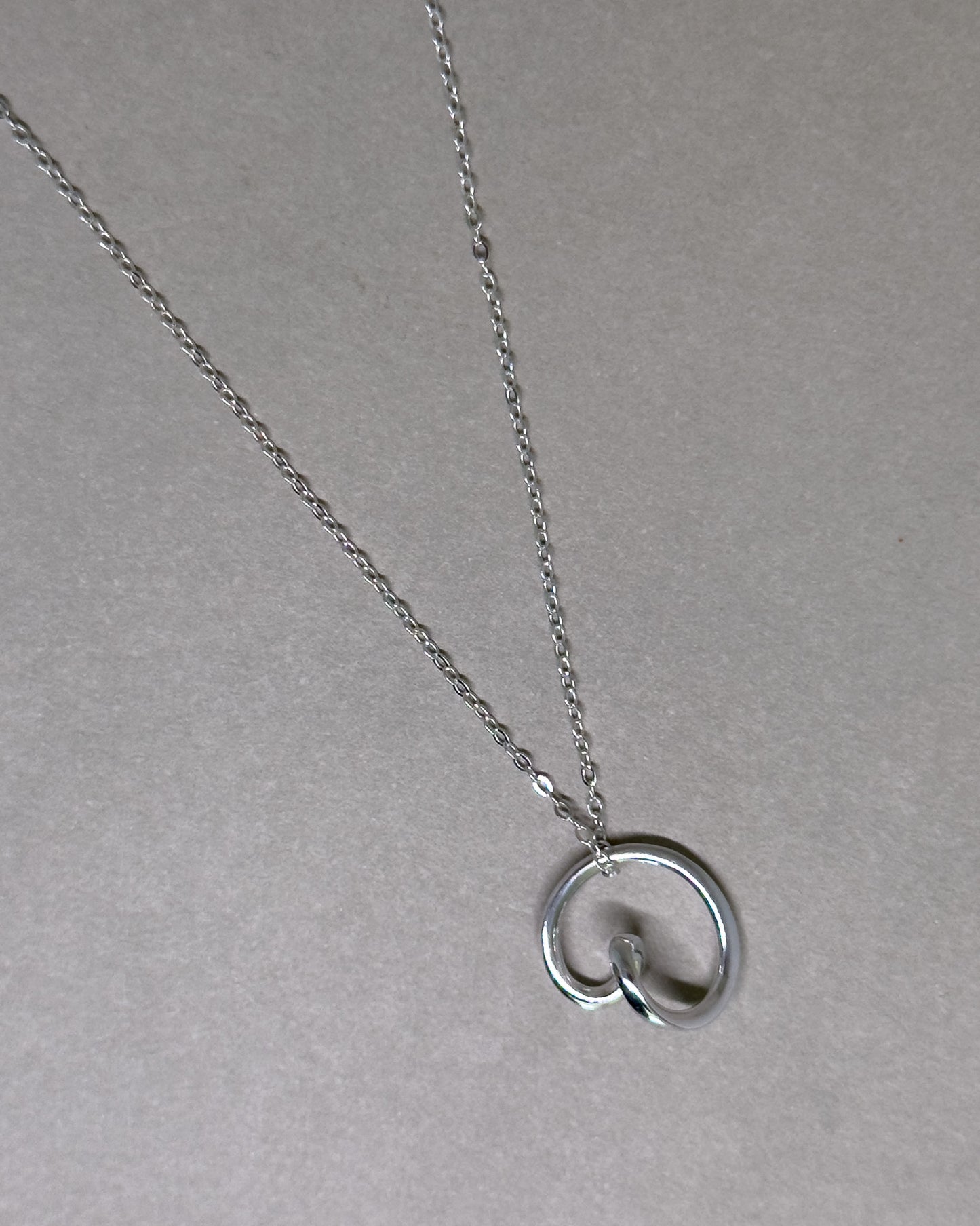 Tulip Twisted Everyday Necklace