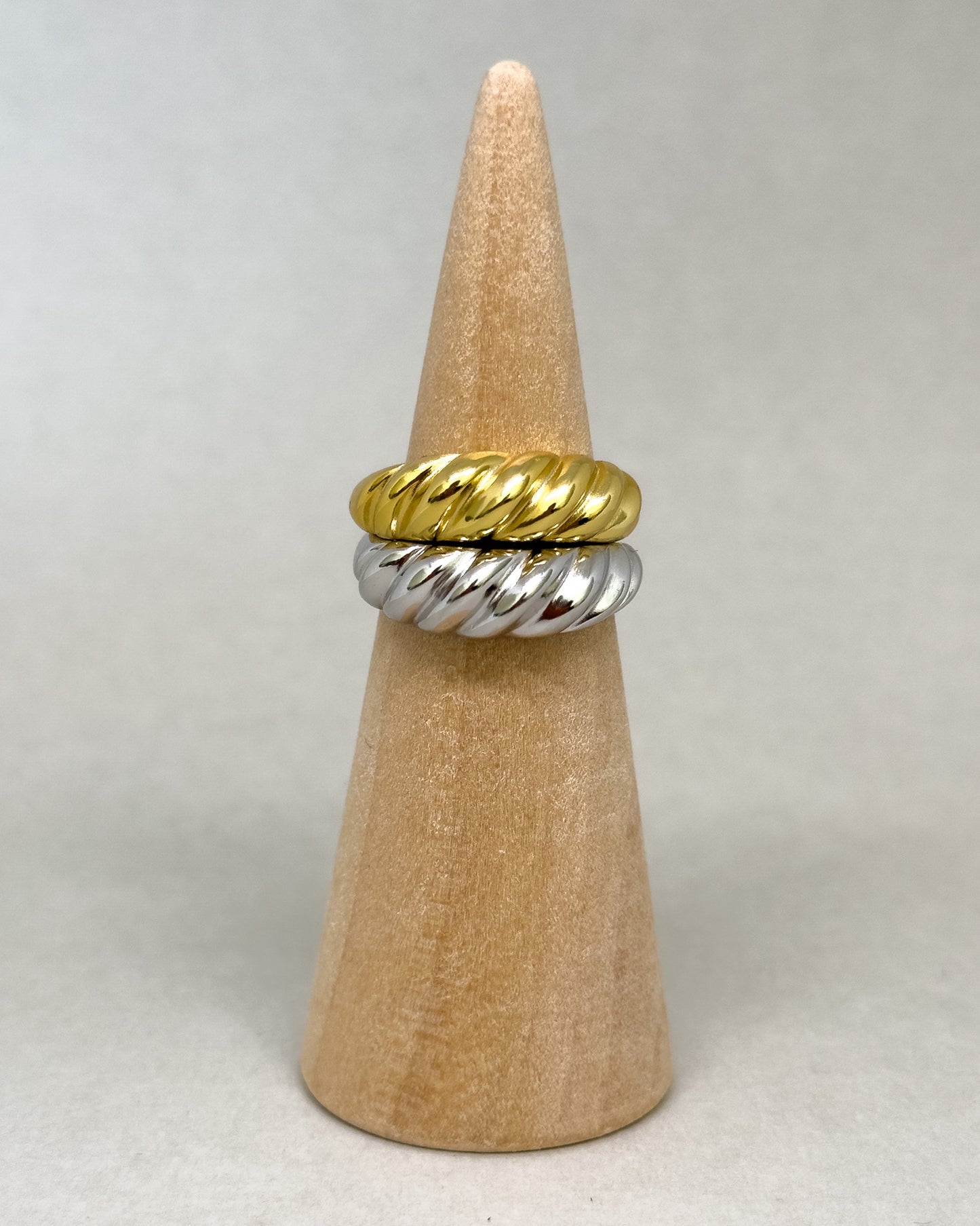 Eterna-Twist Croissant Ring