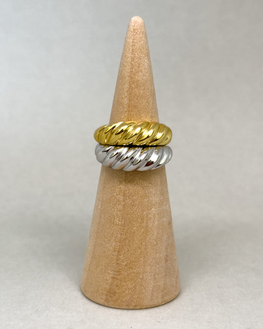 Eterna-Twist Croissant Ring