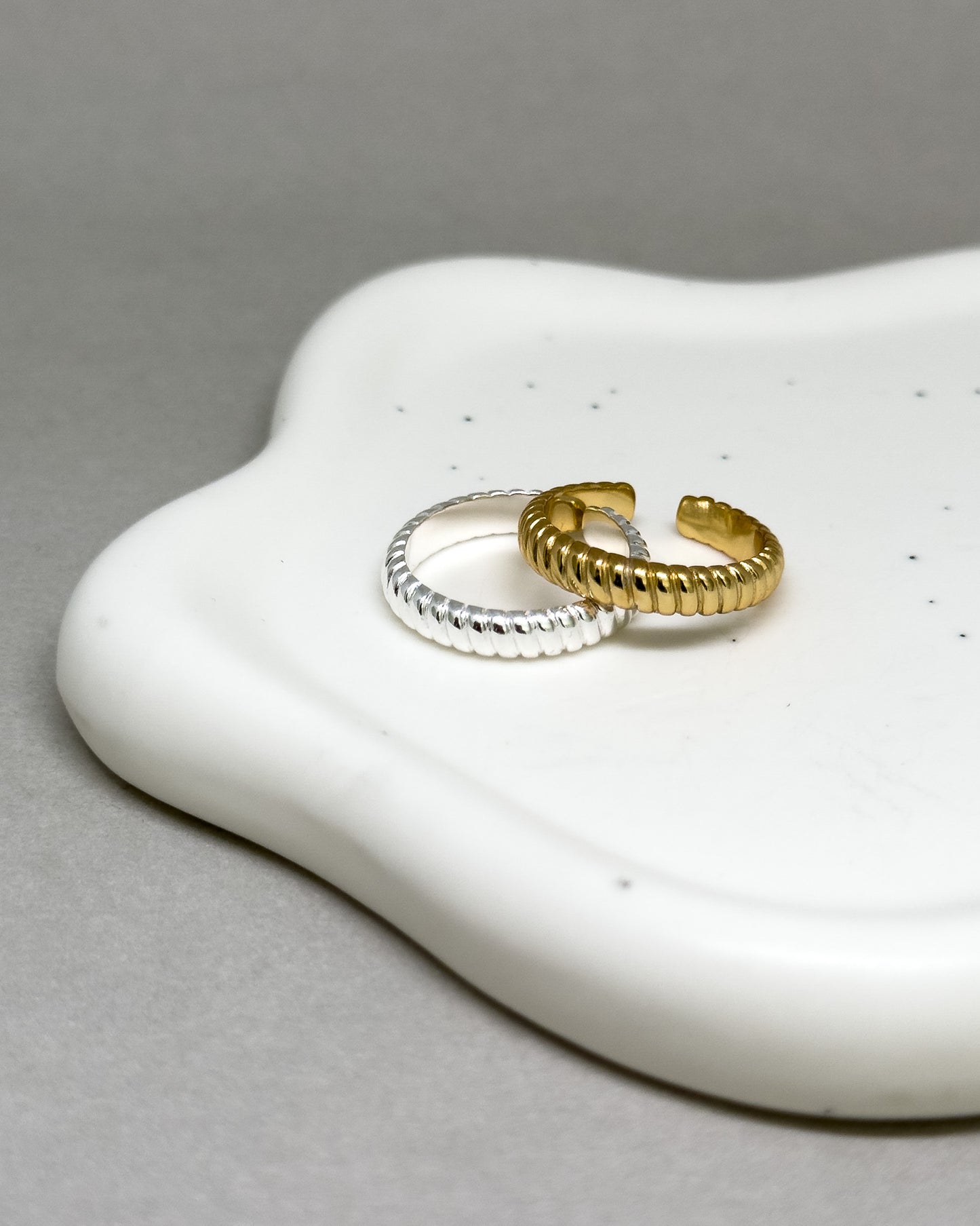 Elena Spiral Band Ring