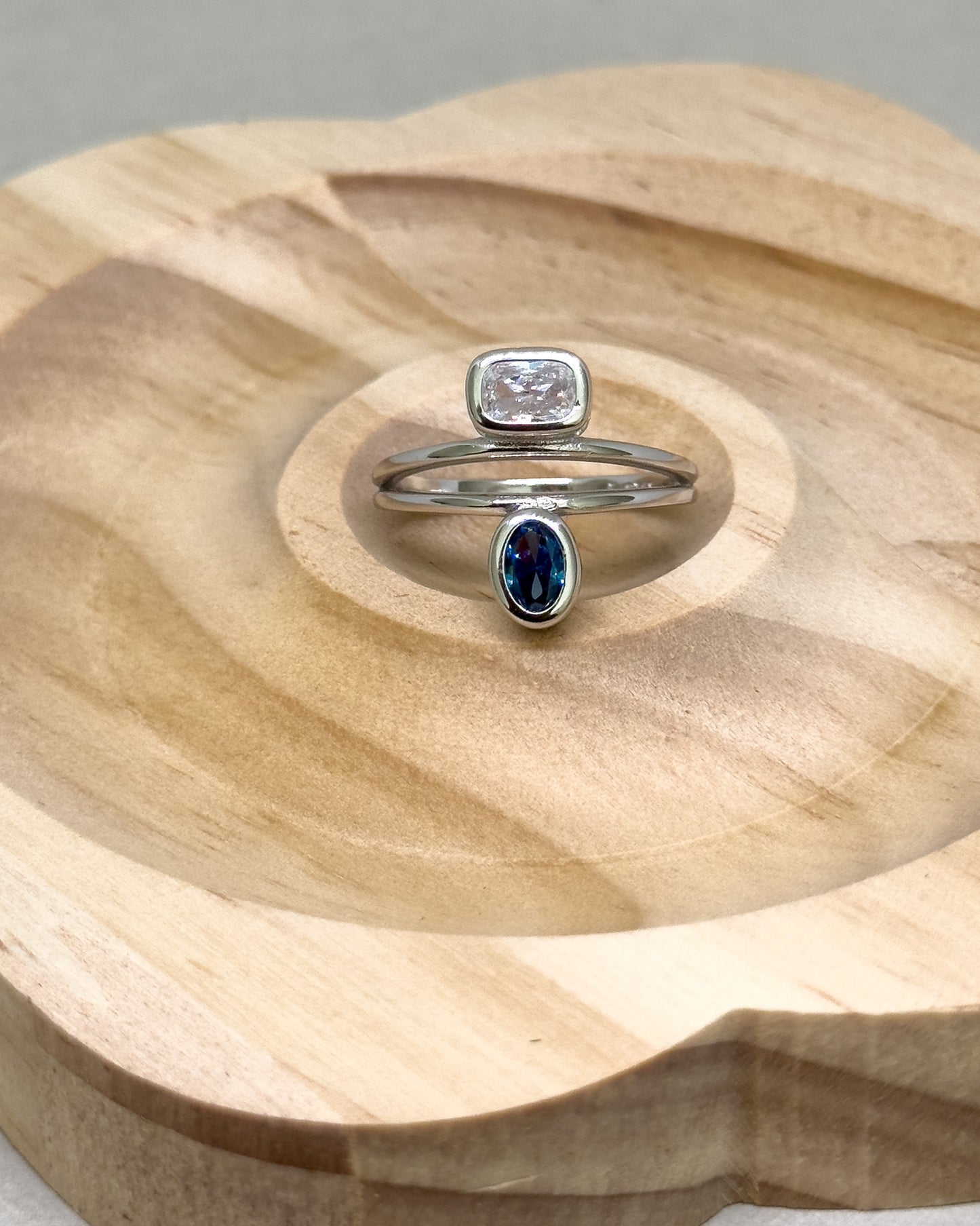 Winter-Halo Rhodium Plated Zircon Ring