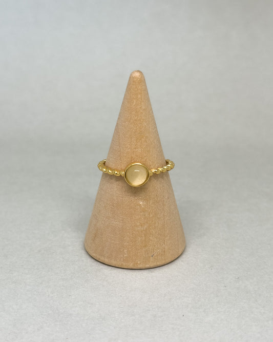 Champagne 18K Gold Cat Eye Ring