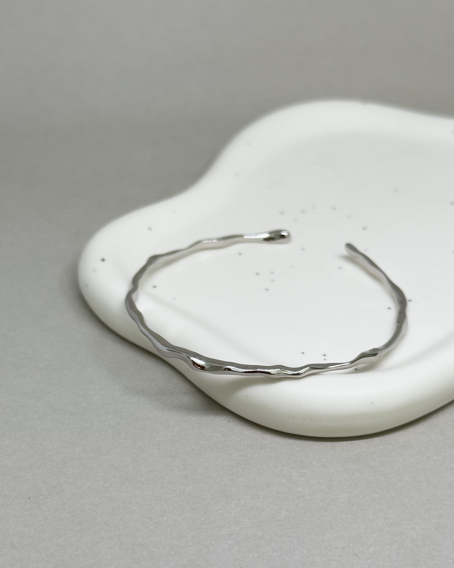 Ruga Small Textured Bangle