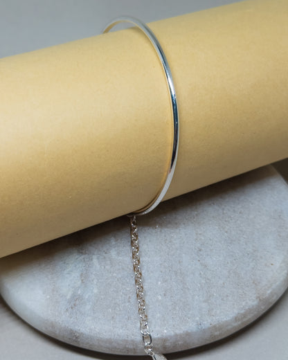 Nova Simple Silver Bangle