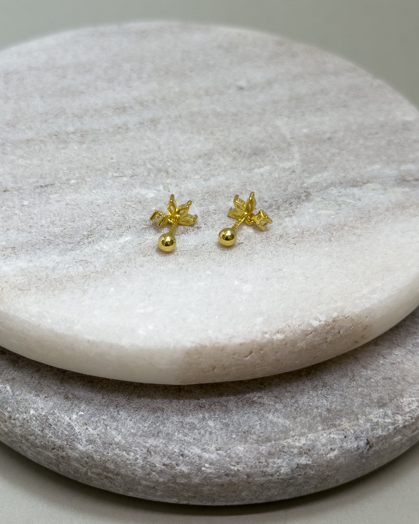 Iris Small Zircon Stud Earrings